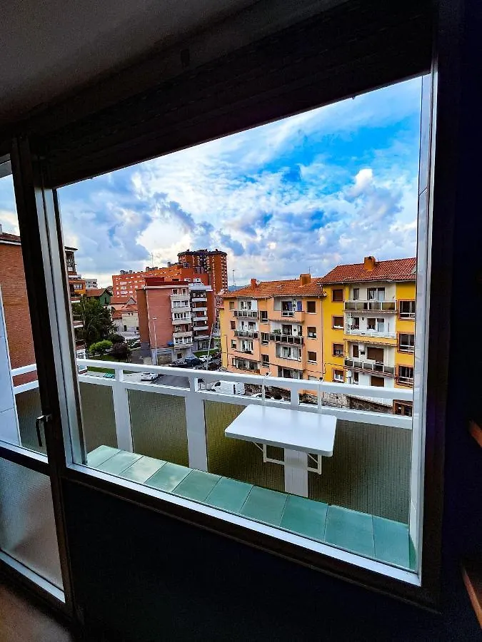 Bilbao/Cruces A 10'Bilbao/5' Bec Apartment Barakaldo Spain